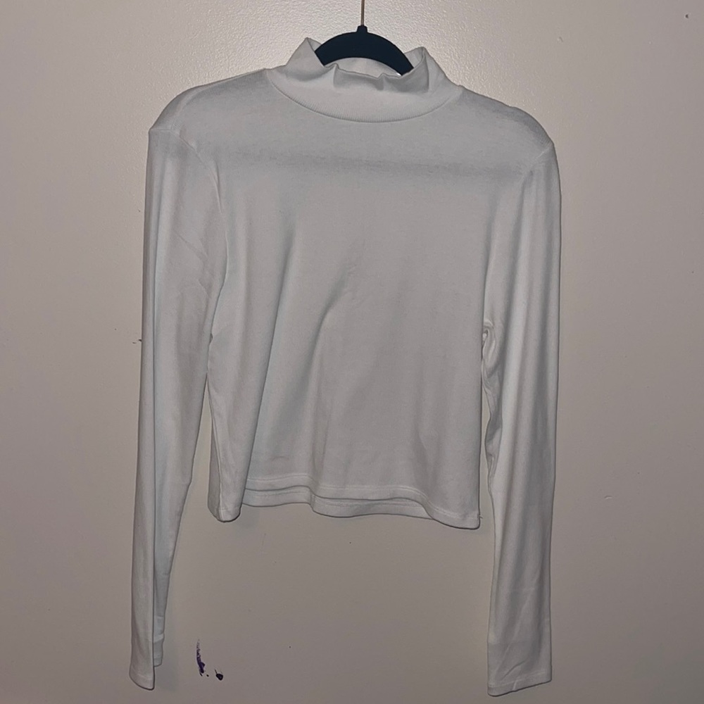 White turtle neck